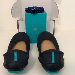BNIB Size 8 Tieks Ballet Flat in California Navy